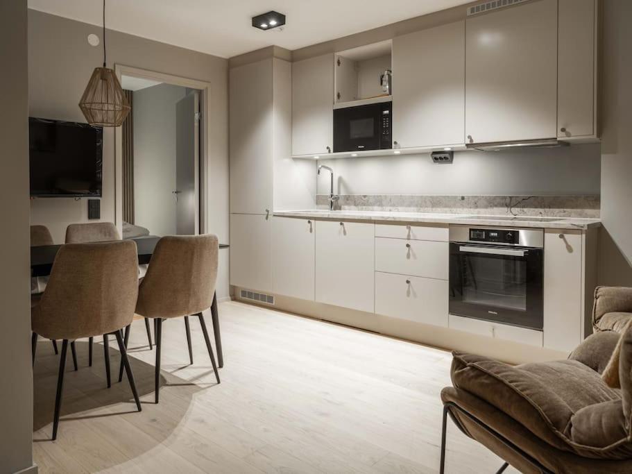 Mountain Retreat For 4 In Are Ski-In Ski-Out Apt- No Windows Экстерьер фото